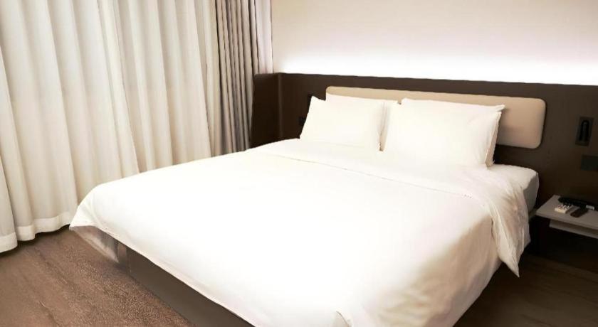 Hanting Hotel Beijing Wangfujing Екстериор снимка